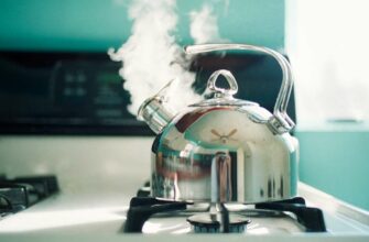 можно ли кипятить воду в чайнике