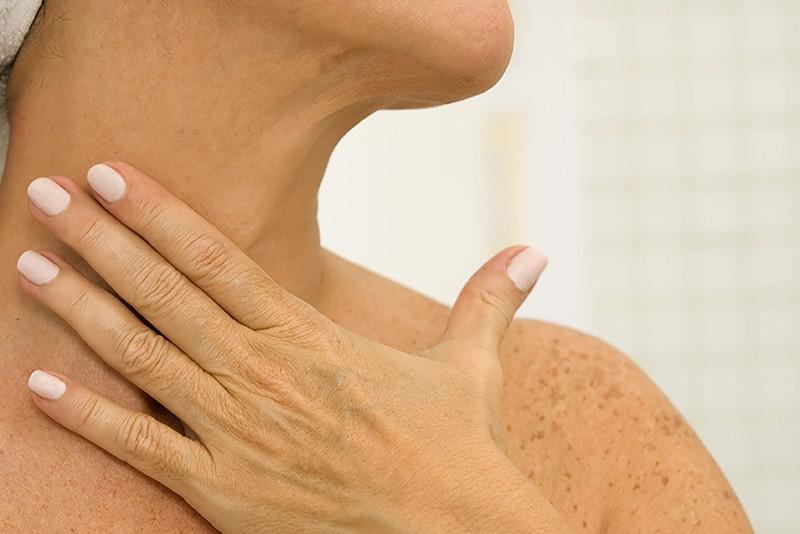 протирание кожи желтком пальцами